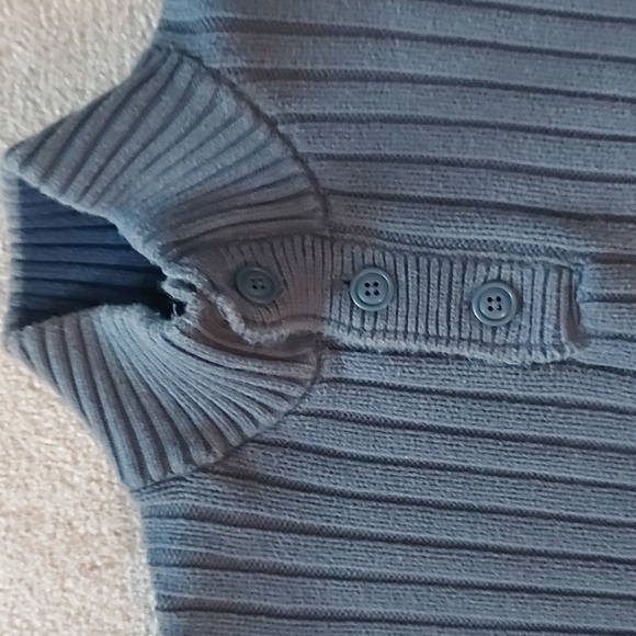 Retro Old Navy Mens Sweater - Picture 2 of 7